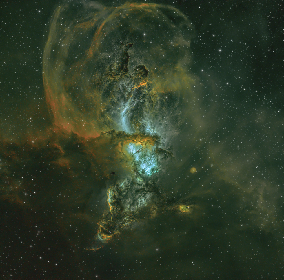 Statue of Liberty Nebula Telescope Live